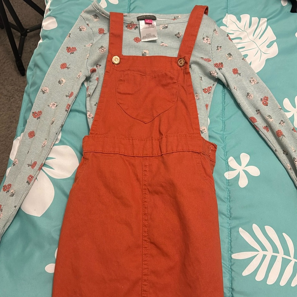 Dress size 8 in little girls. Brand Vince camuto